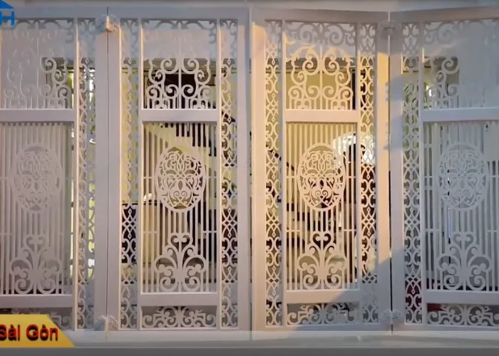 Cửa Cổng Bốn Cánh Cắt Hoa Văn CNC