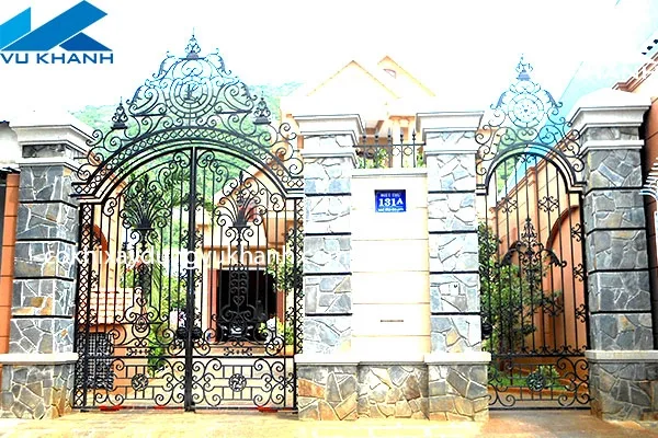 Cửa Cổng Sắt Kỹ Nghệ Vũ Khanh