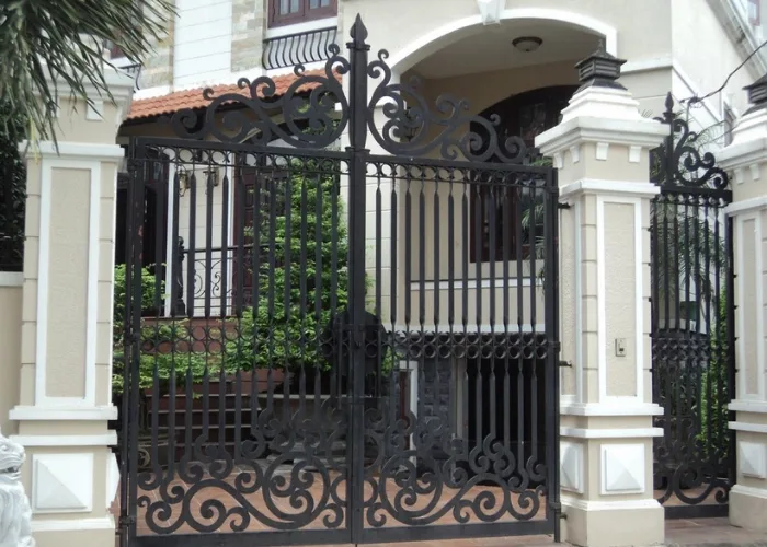 Cửa Cổng Sắt Mỹ Thuật Cho Biệt Thư Vũ Khanh