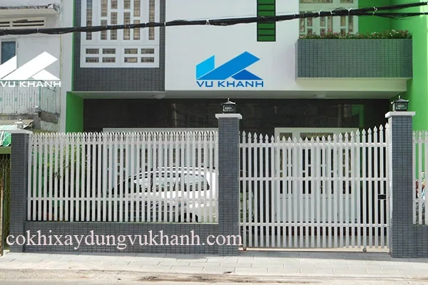 Hàng rào sắt mạ kẽm cho nhà phố