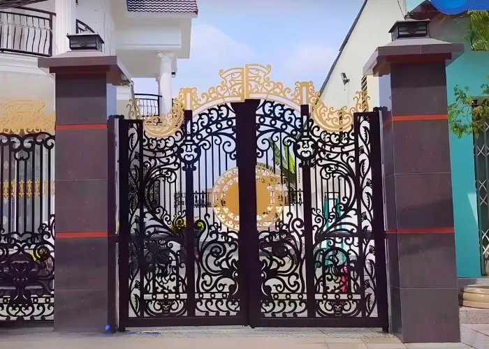 Lắp đặt cửa cổng hoa văn mở tự động