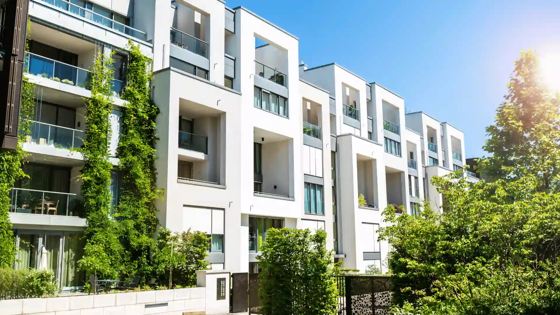 Cho thuê nhà riêng 4PN 114m² tại Xã Minh Châu, Thành phố Hà Nội